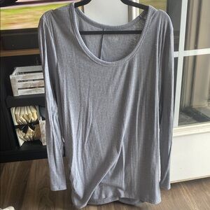 Women's Gray Long Sleeve Top